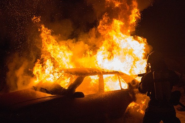 You are currently viewing Bakersfield Protester Finds Her Car Burning